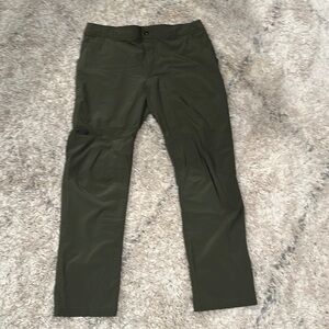 North Face light weight pants 36 x 32